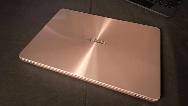 ASUS ZenBook U4100U - サーマルペーストの清掃と交換