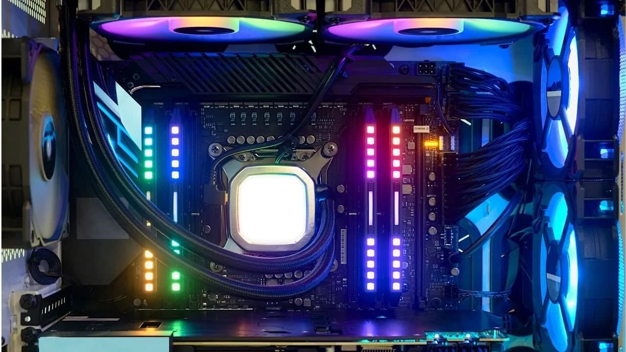 サーマルペーストでパソコンを高速化する方法とは?